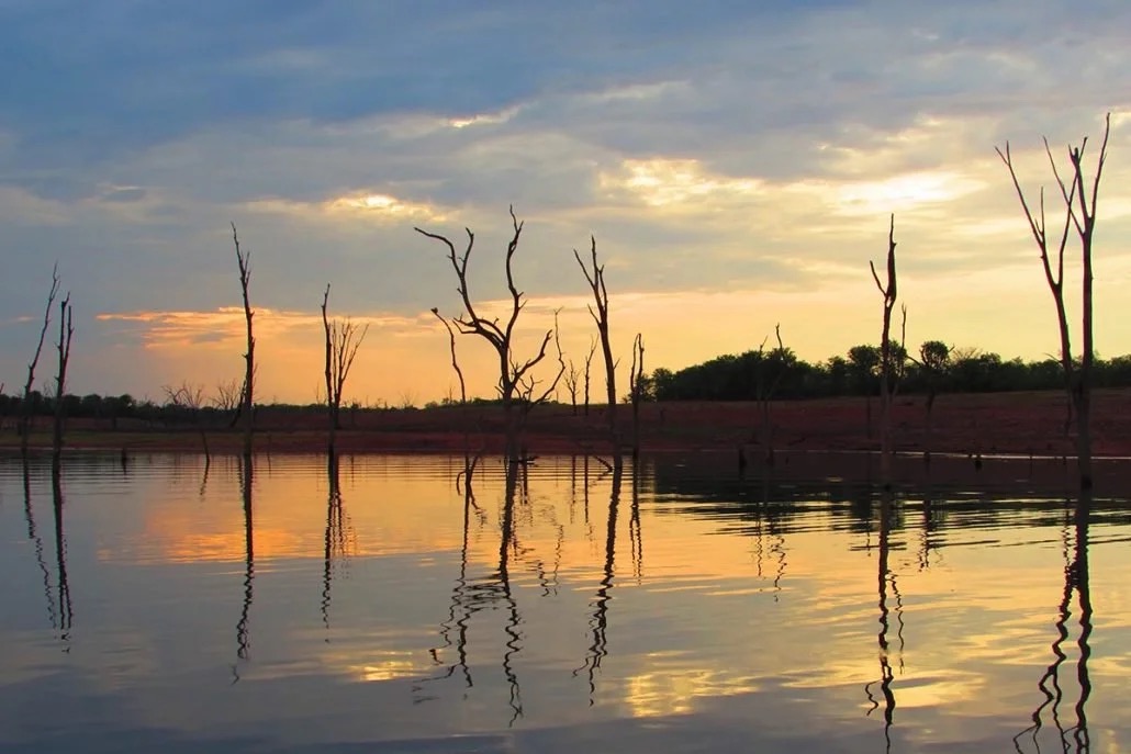 Changa Safari Camp — Lake Kariba sunset